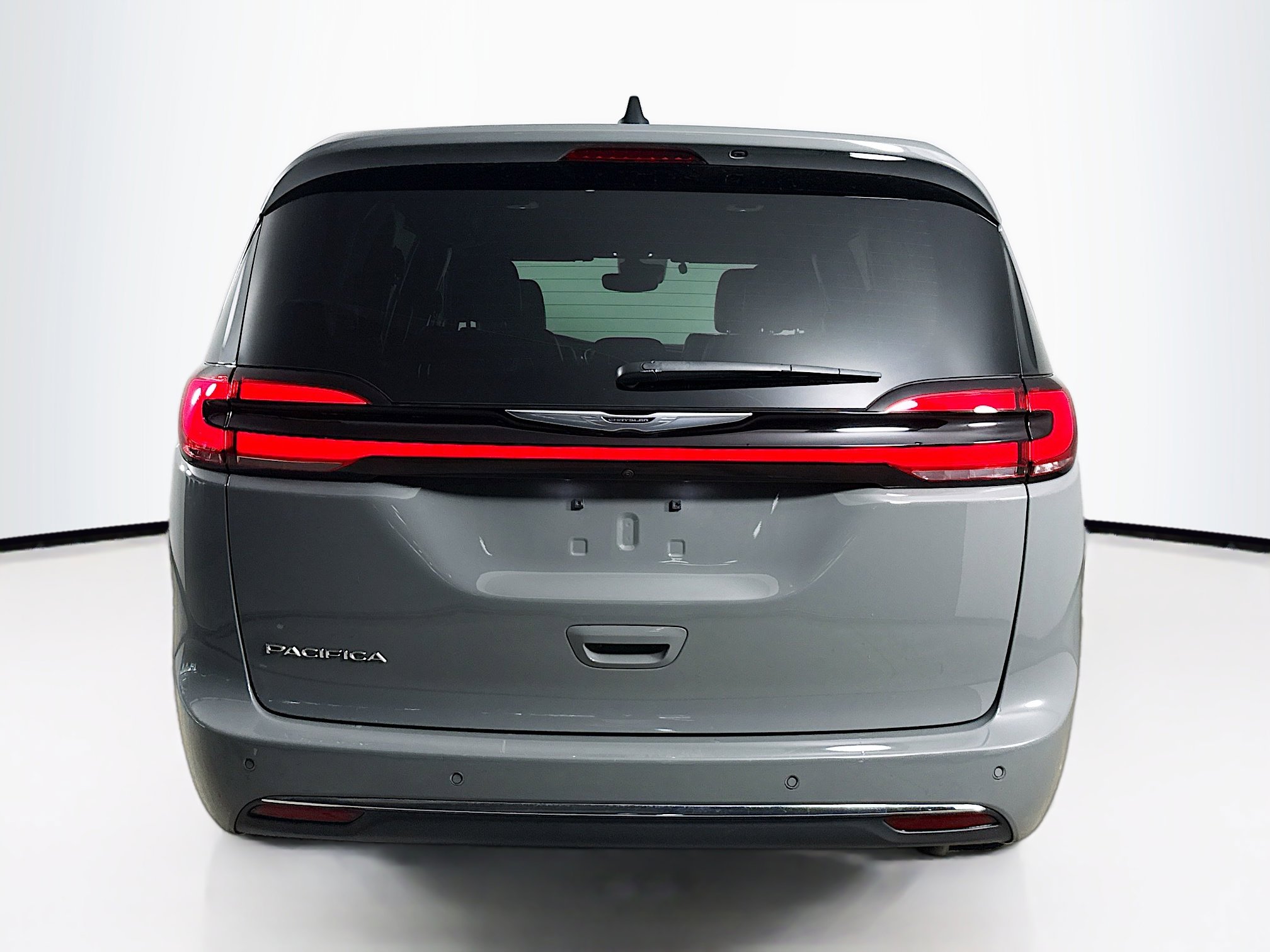 Used 2025 Chrysler Pacifica Select image 31