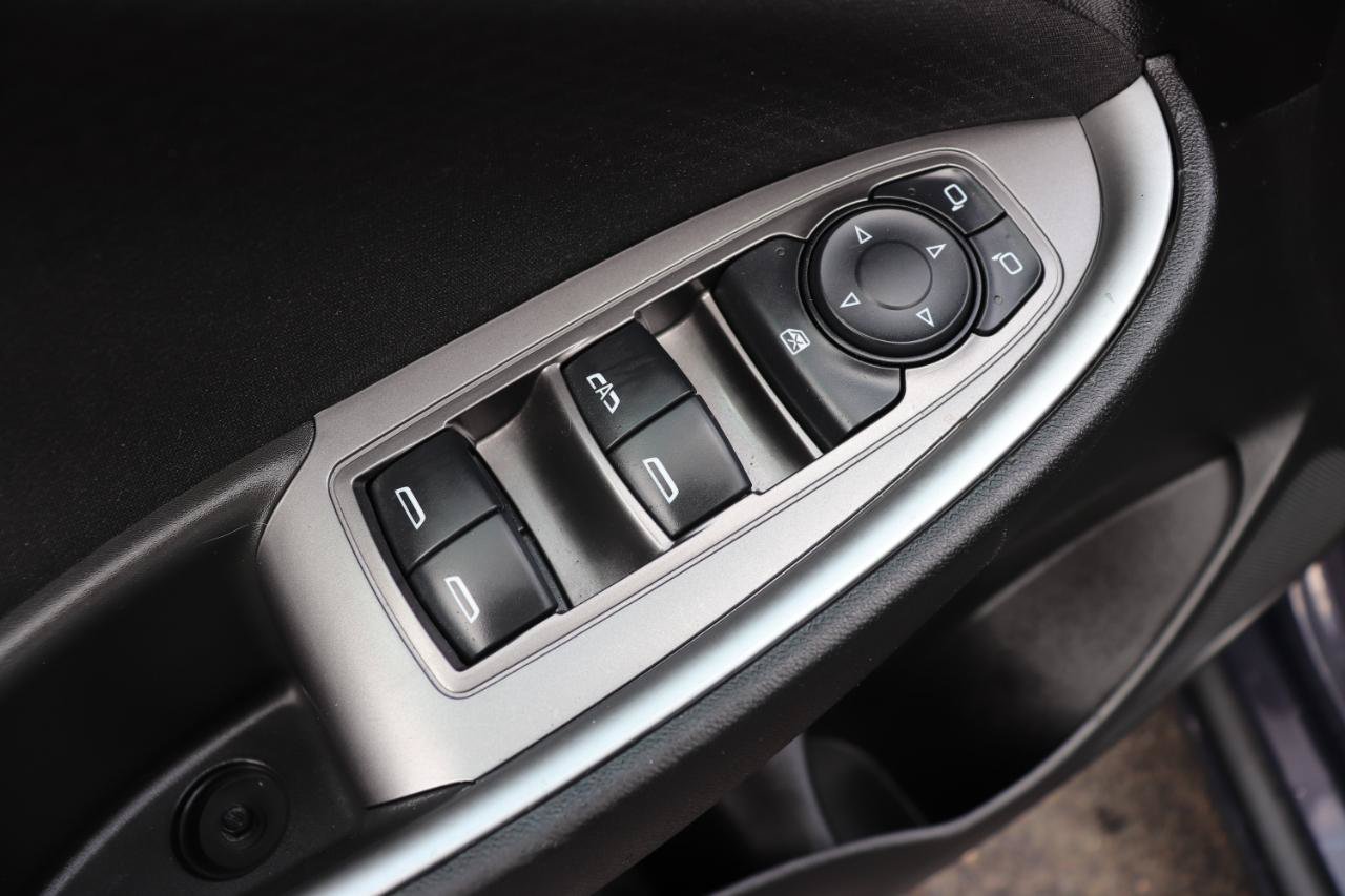 Used 2025 Chevrolet Malibu LT FWD image 39