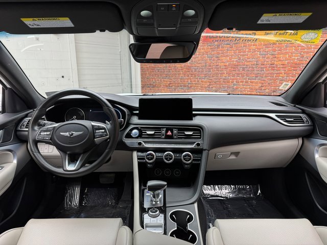 Used 2023 Genesis G70 2.0T image 12