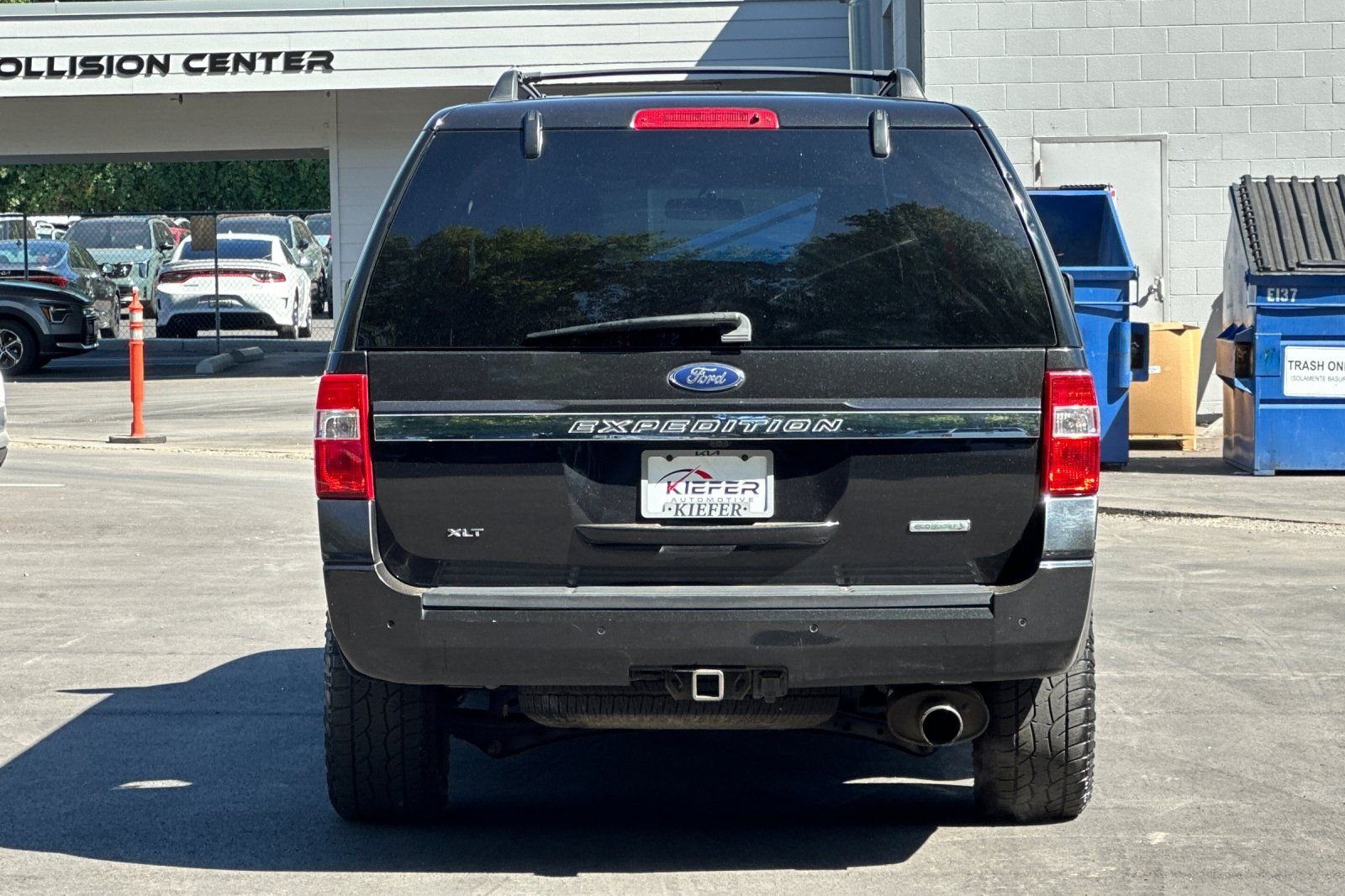 Used 2015 Ford Expedition EL XLT w/ Equipment Group 202A AWD/4WD image 5