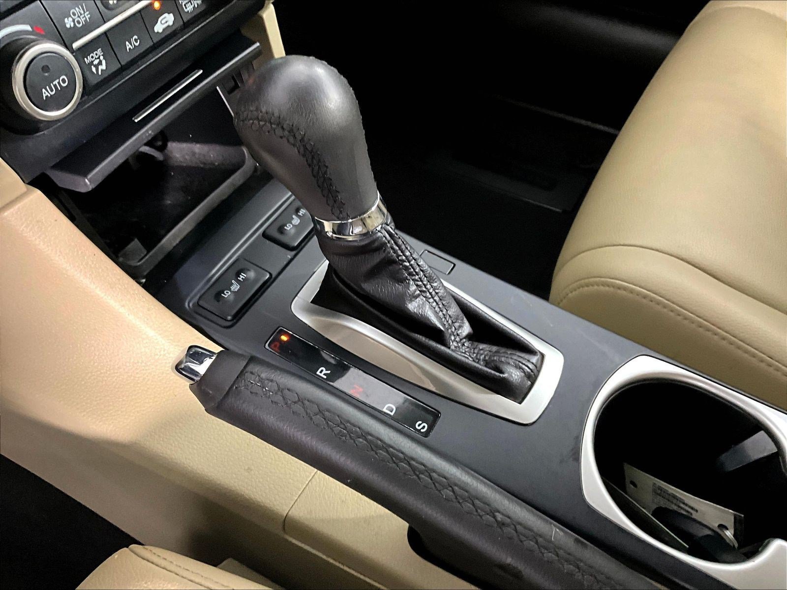 Used 2017 Acura ILX FWD image 18