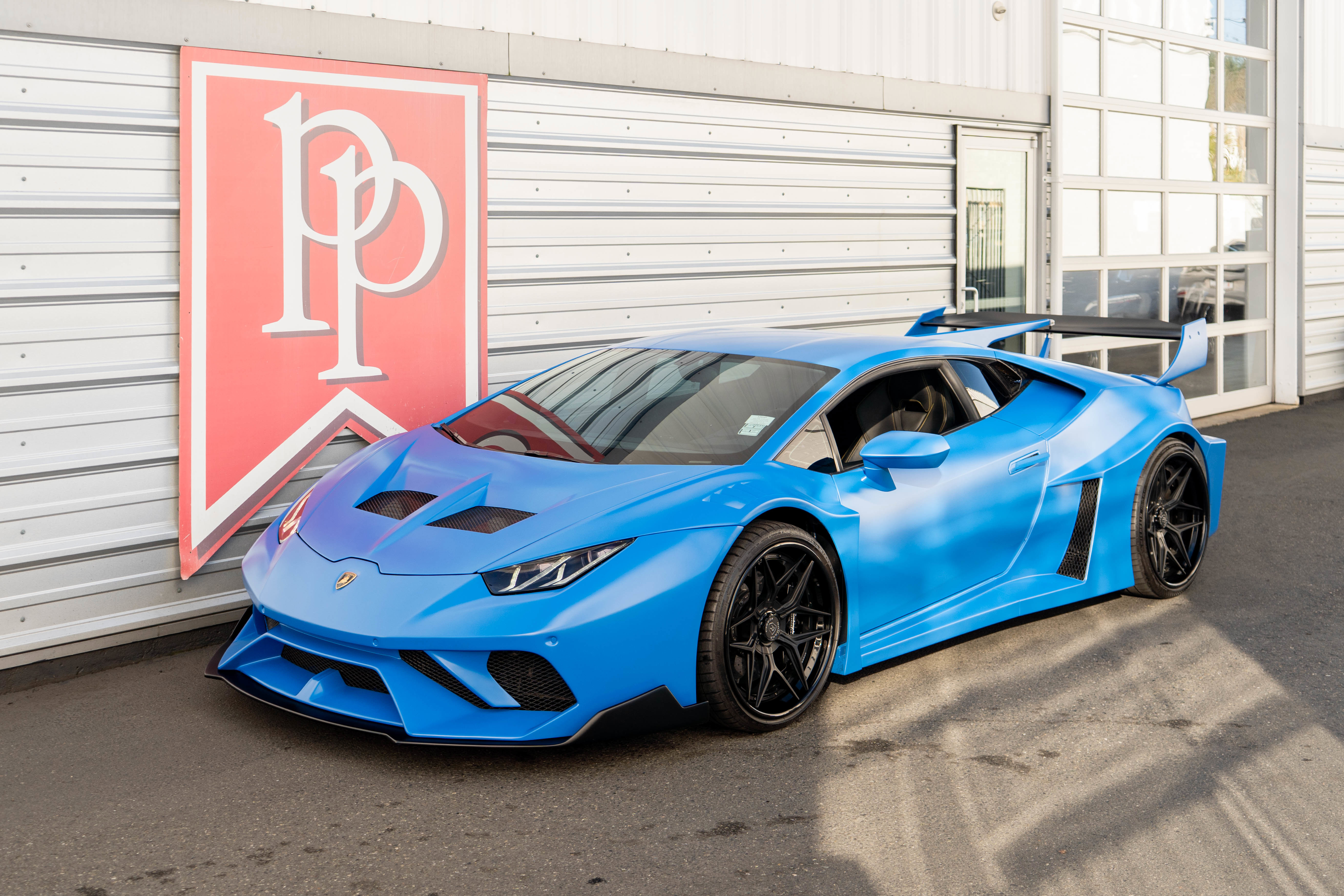 Used 2016 Lamborghini Huracan LP 580-2 RWD image 40