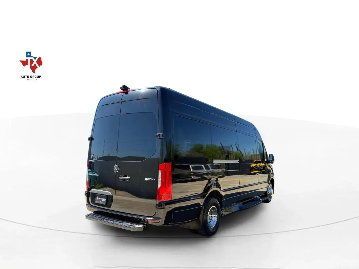 Used 2023 Mercedes-Benz Sprinter 3500 image 7