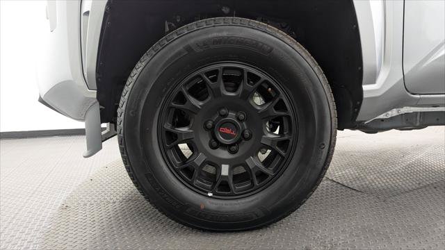 Used 2025 Toyota Tacoma SR5 RWD image 30
