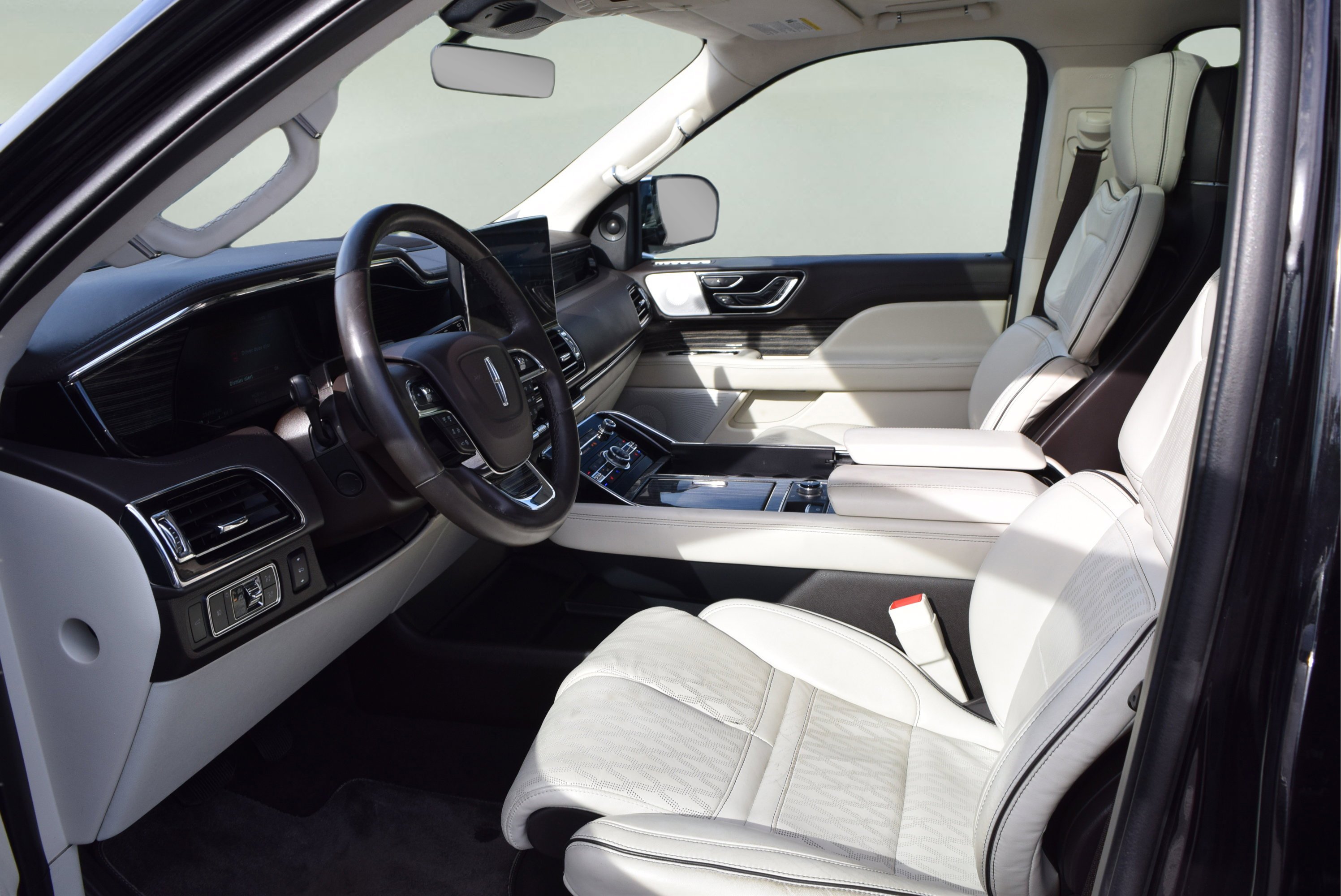 Used 2022 Lincoln Navigator Black Label image 9