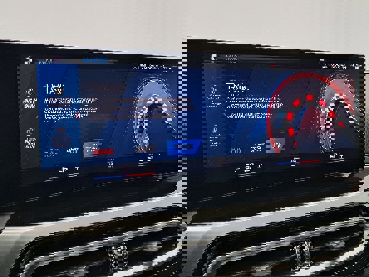 Used 2024 BMW M2 w/ Lighting Package image 25