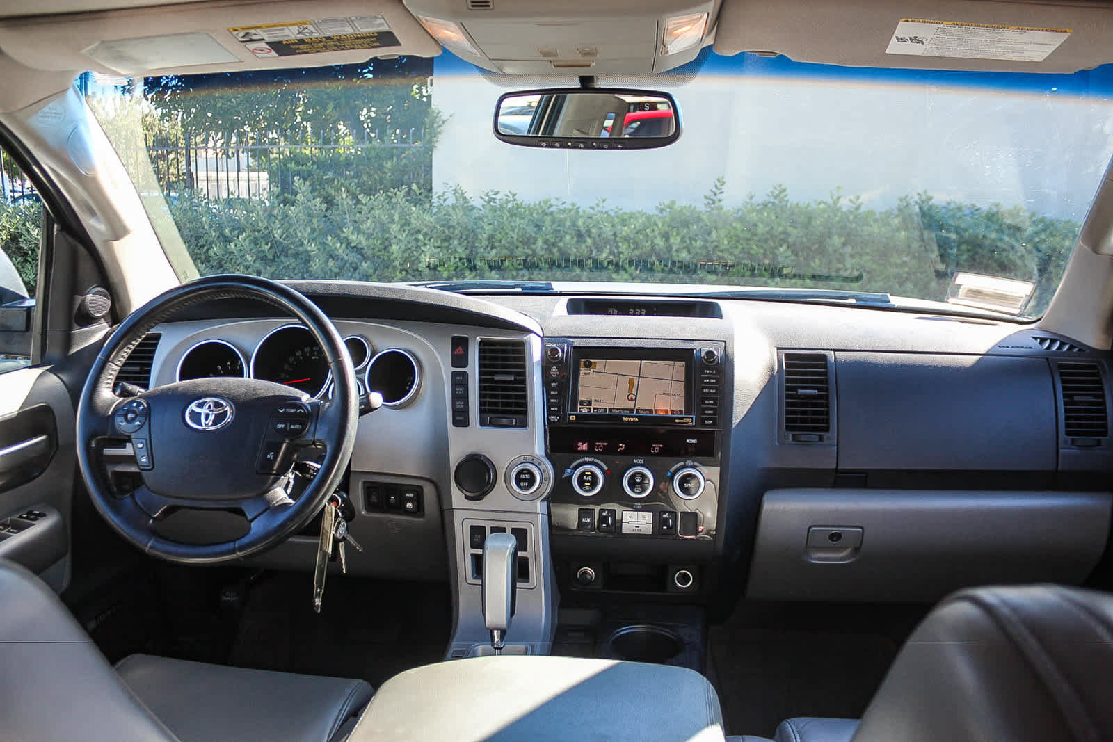 Used 2008 Toyota Sequoia Limited RWD image 16