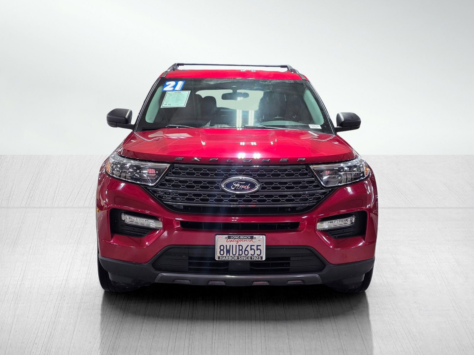 Used 2021 Ford Explorer XLT w/ Equipment Group 202A image 2