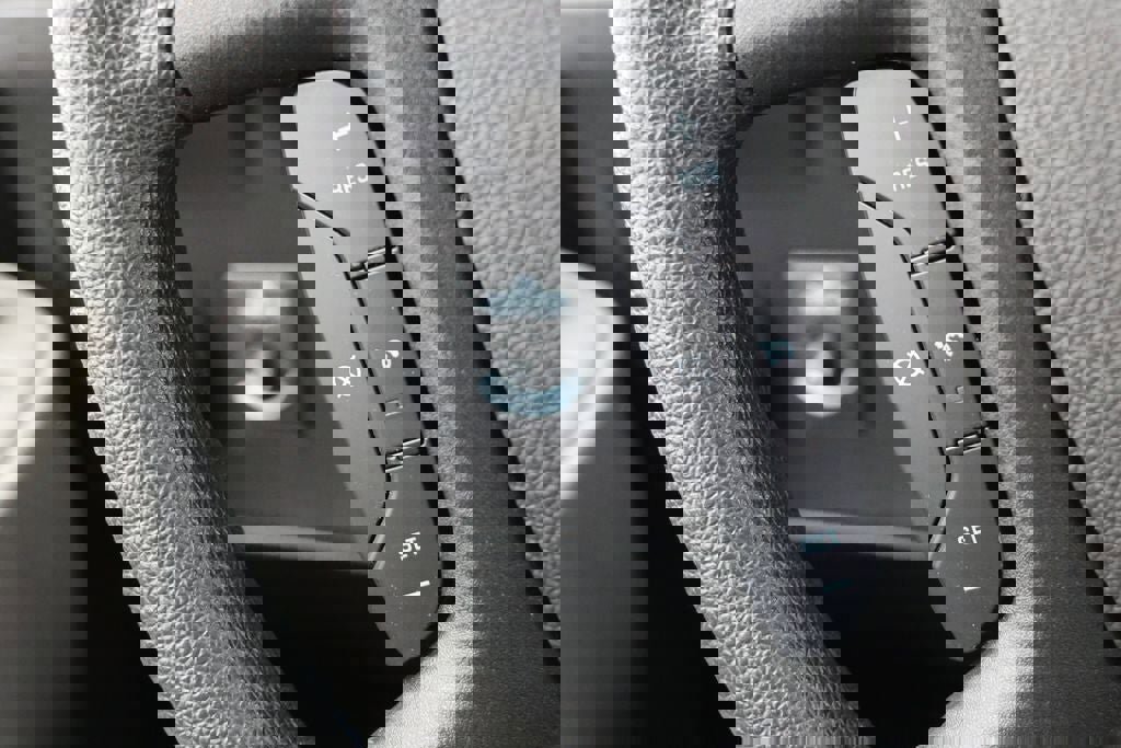 Used 2023 Chevrolet Express 3500 LS image 16