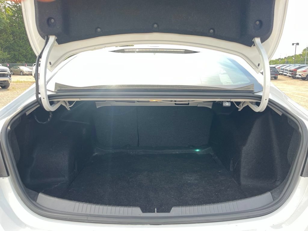 Used 2024 Chevrolet Malibu LT FWD image 10