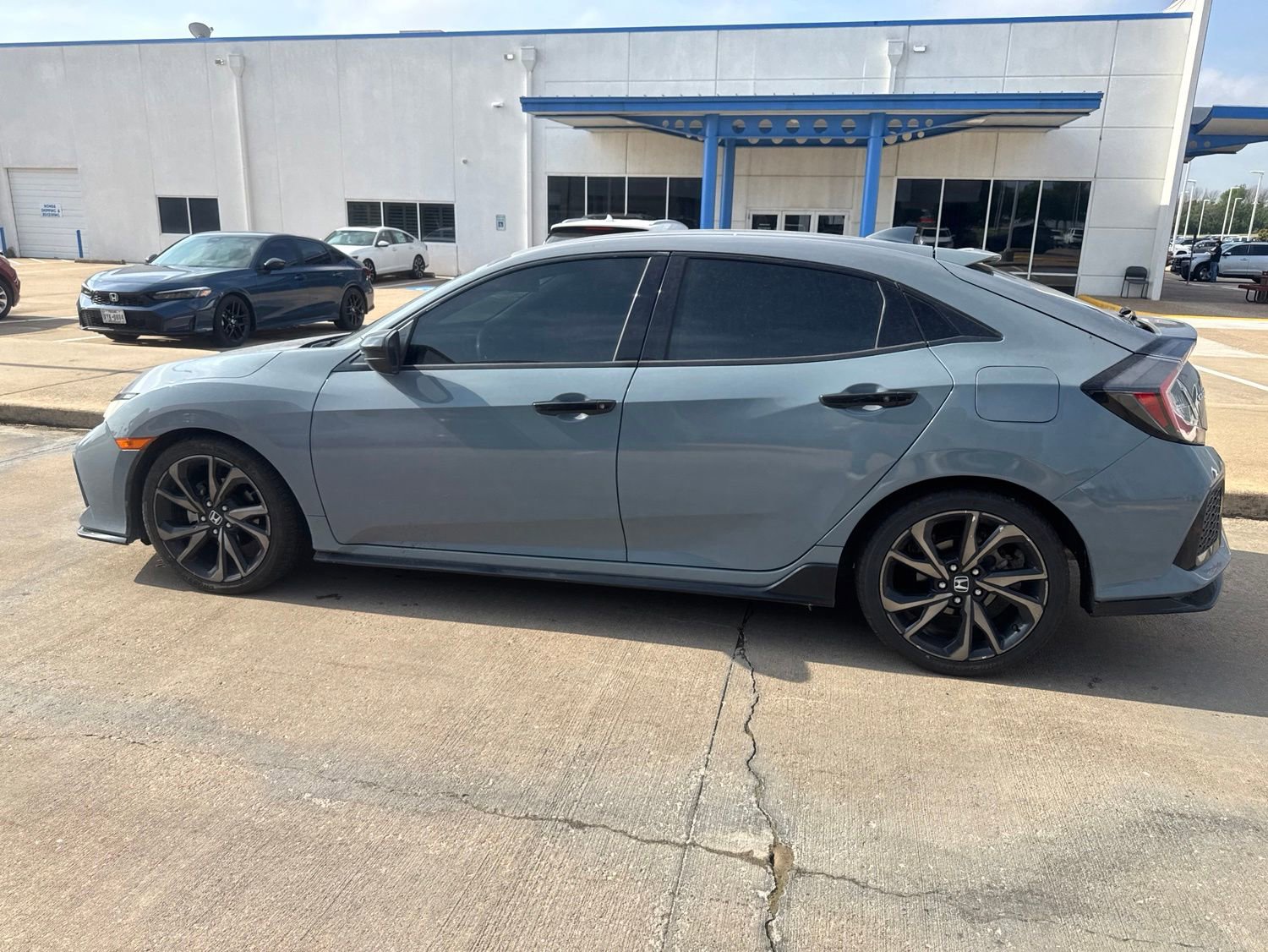 Used 2019 Honda Civic Sport image 6