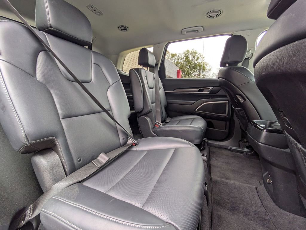 Used 2025 Kia Telluride S image 30