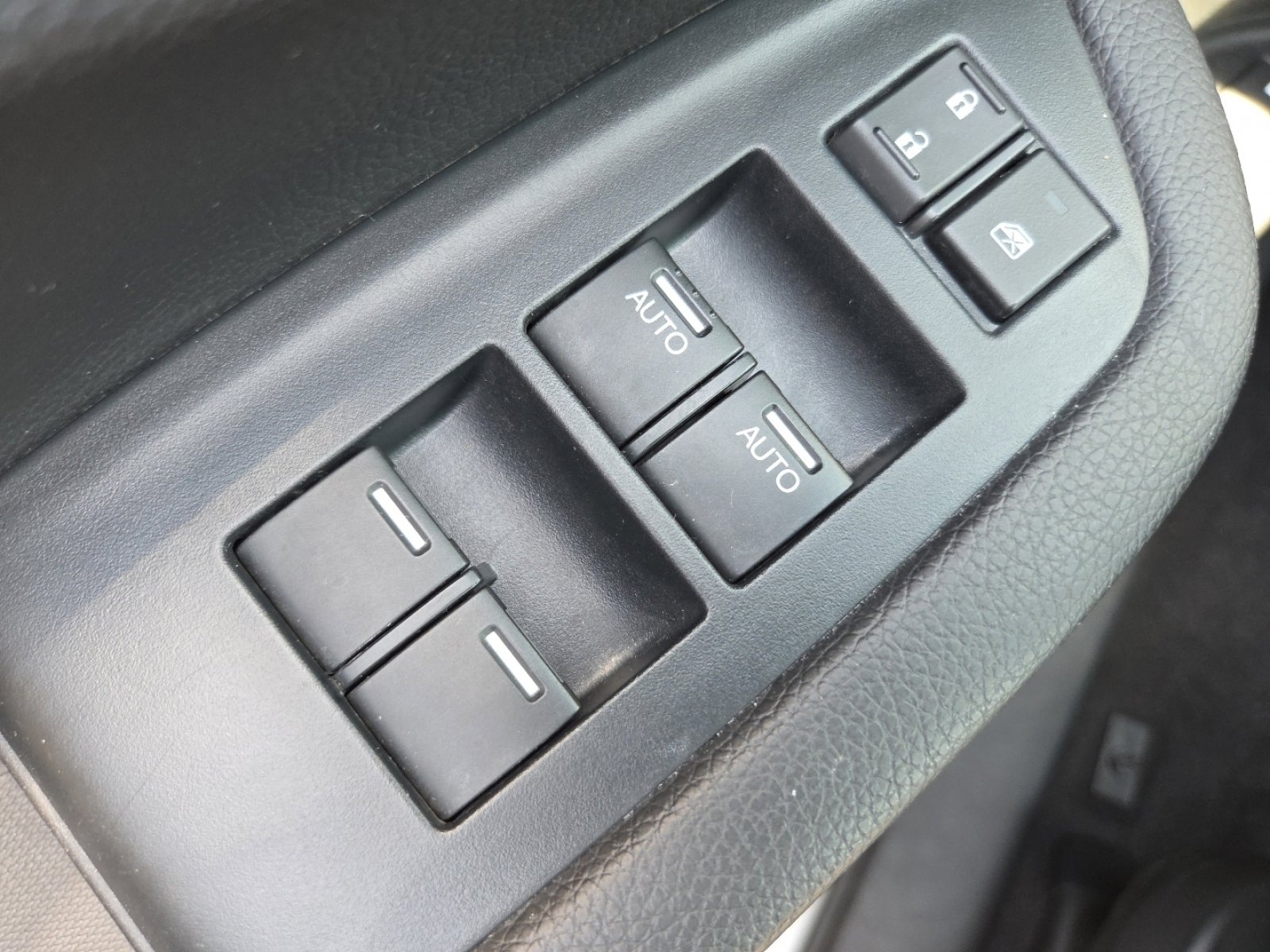 Certified 2023 Honda Passport EX-L image 33