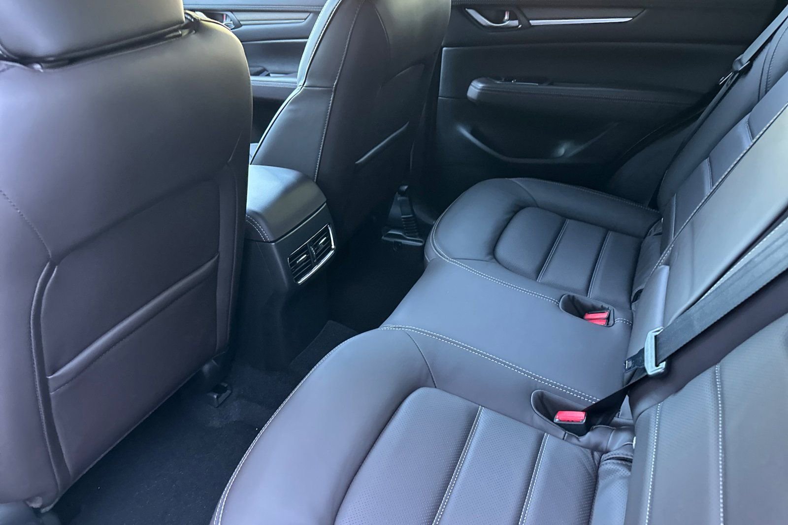 New 2025 MAZDA CX-5 Signature image 11