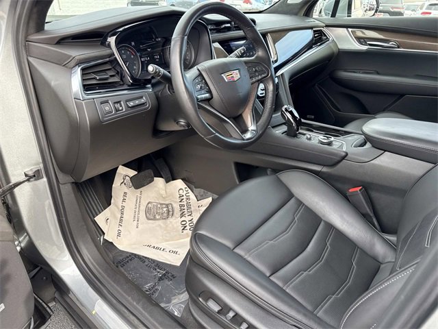 Certified 2024 Cadillac XT6 Premium Luxury w/ Platinum Package image 11