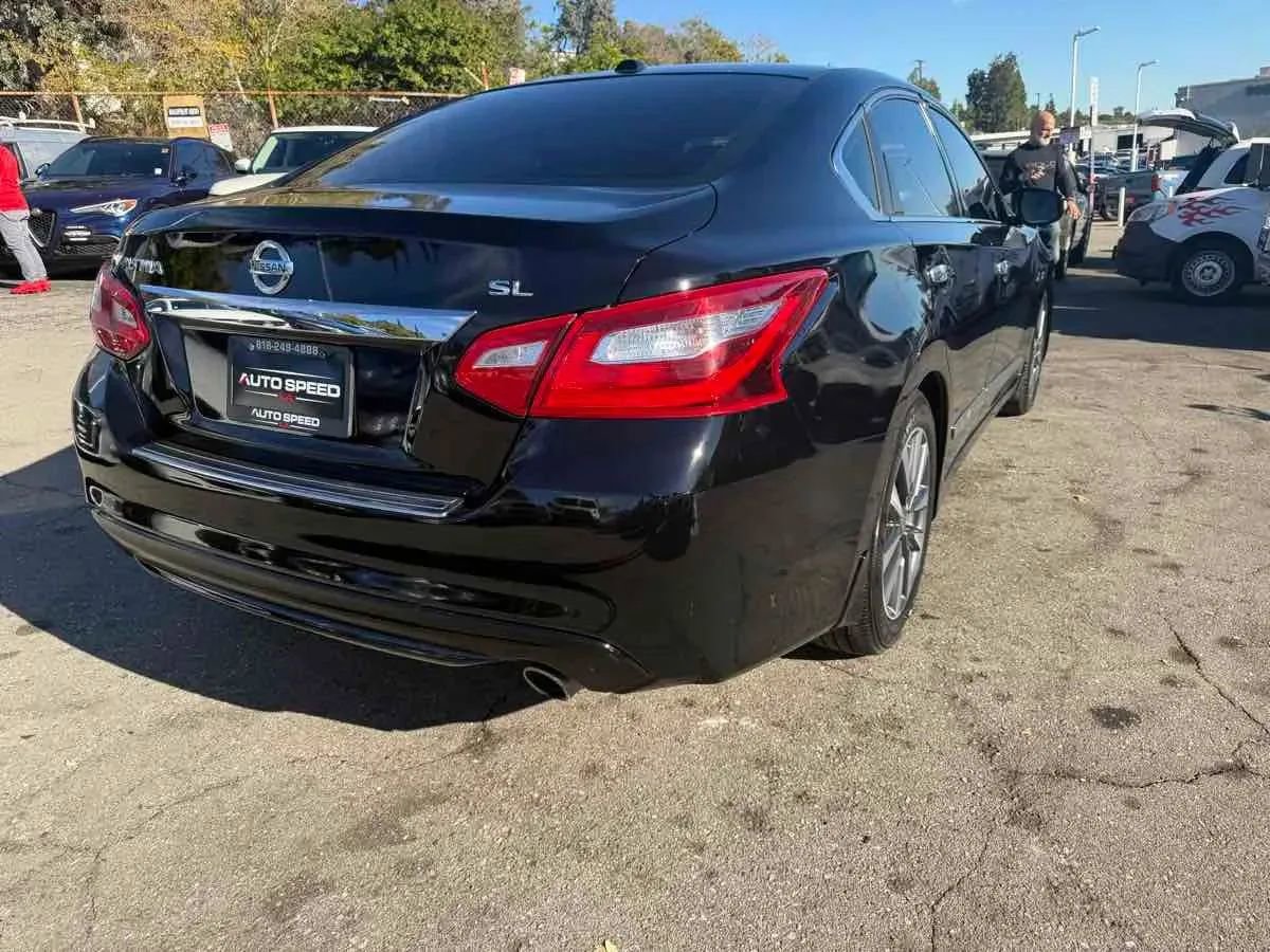 Used 2016 Nissan Altima 2.5 SL FWD image 4