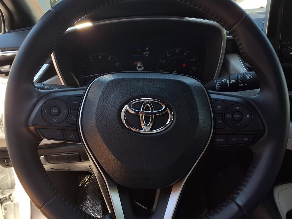 Certified 2024 Toyota Corolla SE FWD image 13