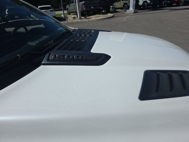 Used 2025 RAM 1500 Laramie w/ Night Edition AWD/4WD image 7
