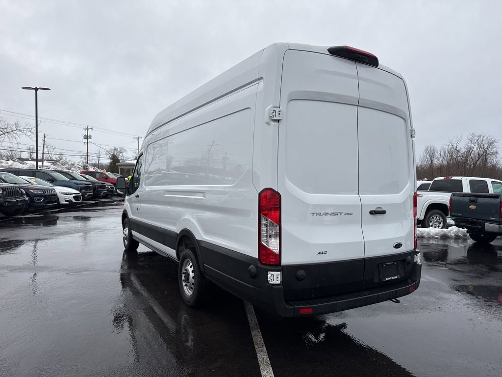 Used 2025 Ford Transit 250 148 High Roof Extended AWD image 5