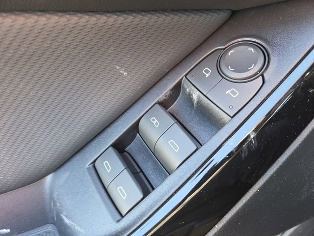 New 2026 Chevrolet Equinox LT w/ Safety and Technology Package image 9