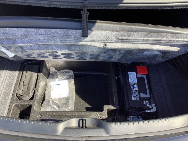 Used 2023 Chrysler 300 C RWD image 31
