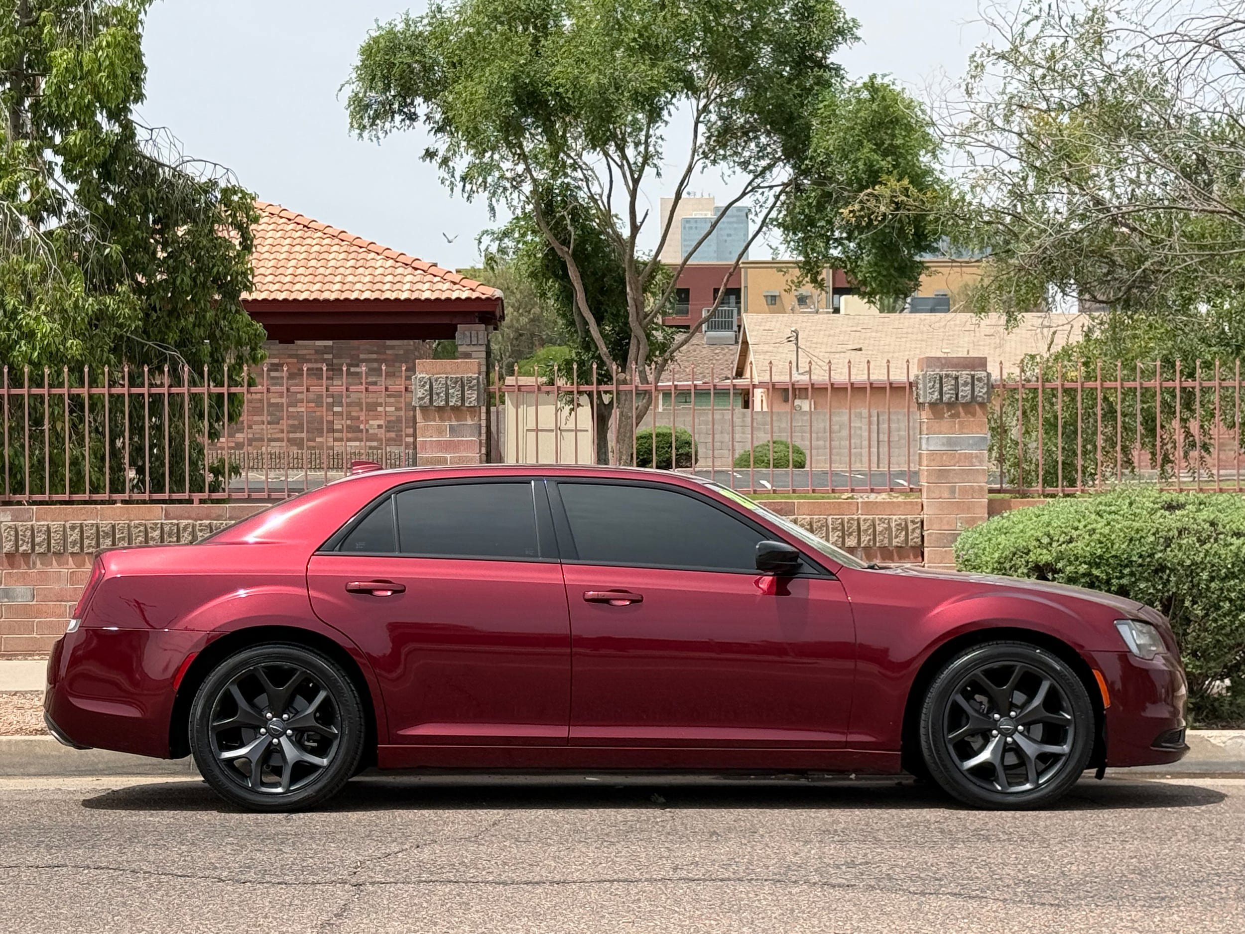Used 2021 Chrysler 300 Touring w/ Sport Appearance Package RWD image 9