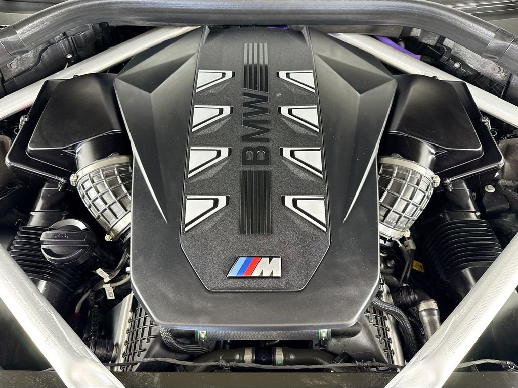 Used 2025 BMW X7 M60i AWD/4WD image 29