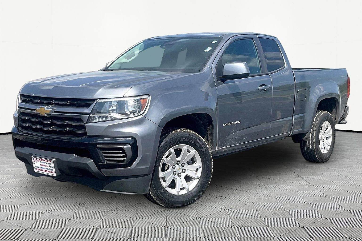 Used 2022 Chevrolet Colorado LT w/ Fleet Safety Package RWD image 2