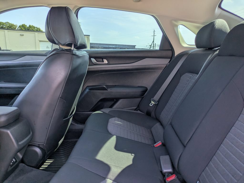 Used 2025 Kia K5 LXS FWD image 14