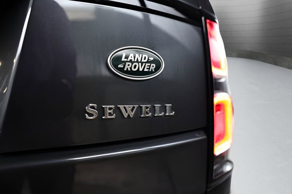 Used 2021 Land Rover Range Rover P525 Westminster Edition image 24