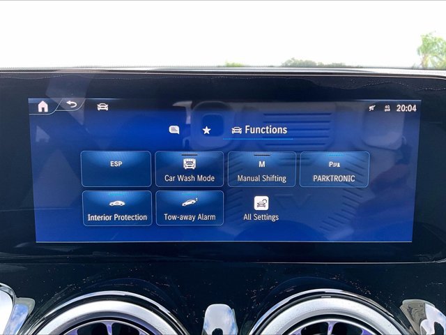 New 2026 Mercedes-Benz GLB 250 image 24