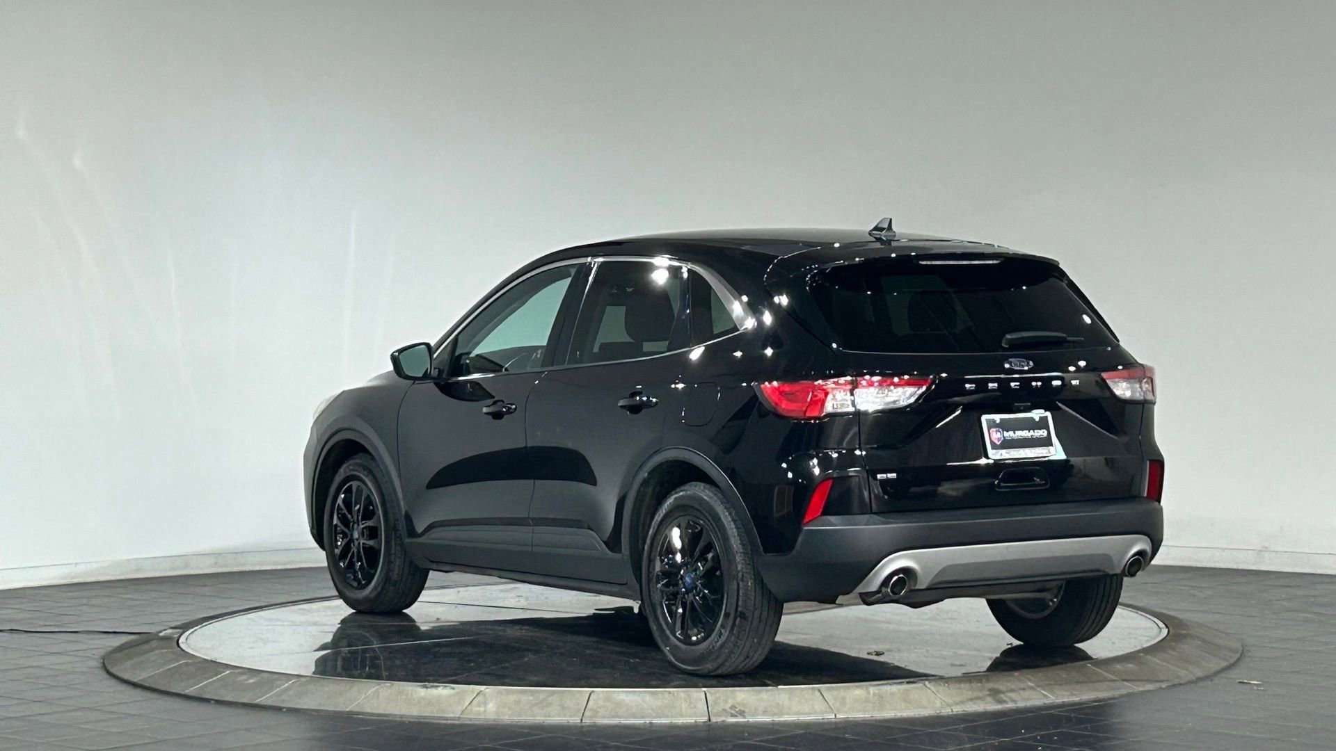 Used 2021 Ford Escape SE FWD image 7