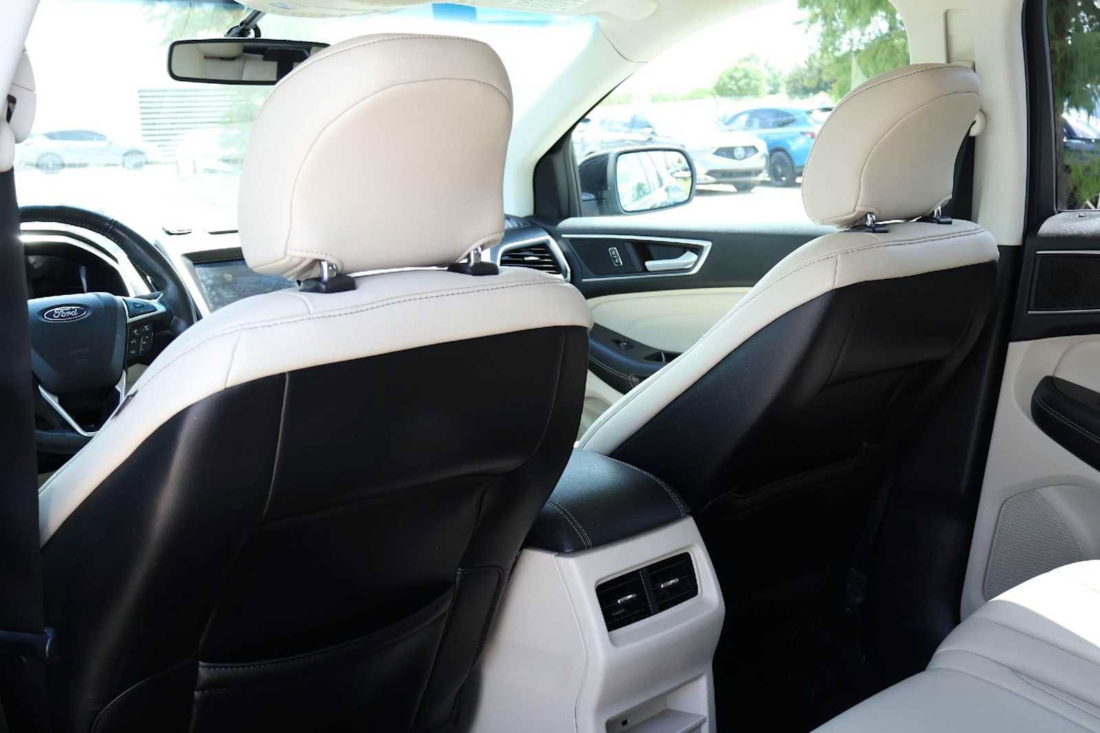 Used 2015 Ford Edge Titanium AWD/4WD image 12