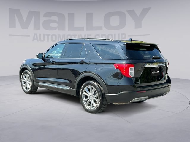Used 2020 Ford Explorer XLT w/ Equipment Group 202A AWD/4WD image 3