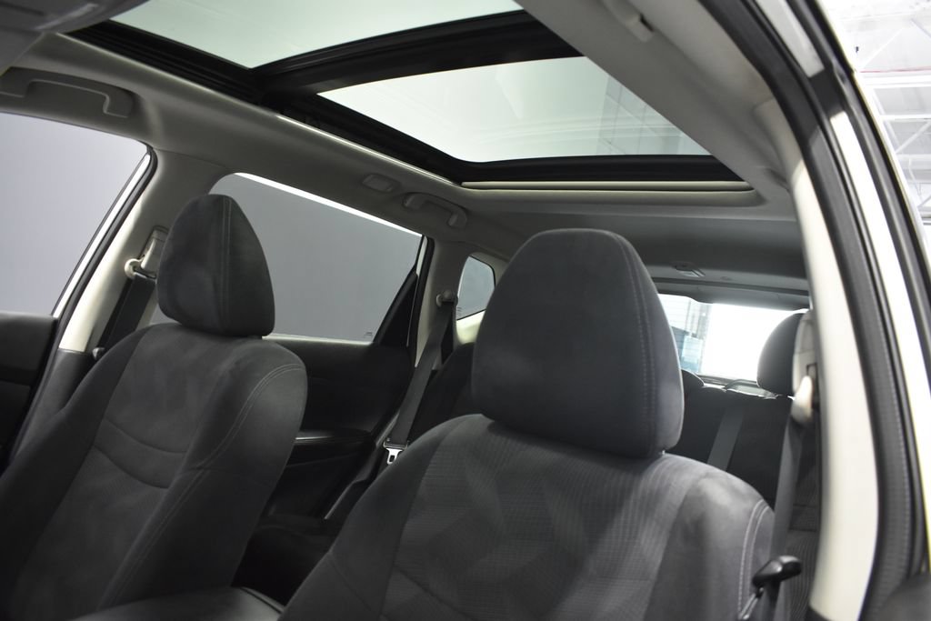 Used 2014 Nissan Rogue SV w/ SV Premium Package FWD image 16