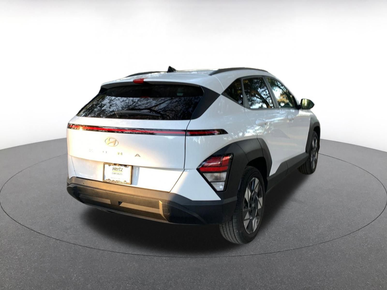 Used 2025 Hyundai Kona SEL image 7