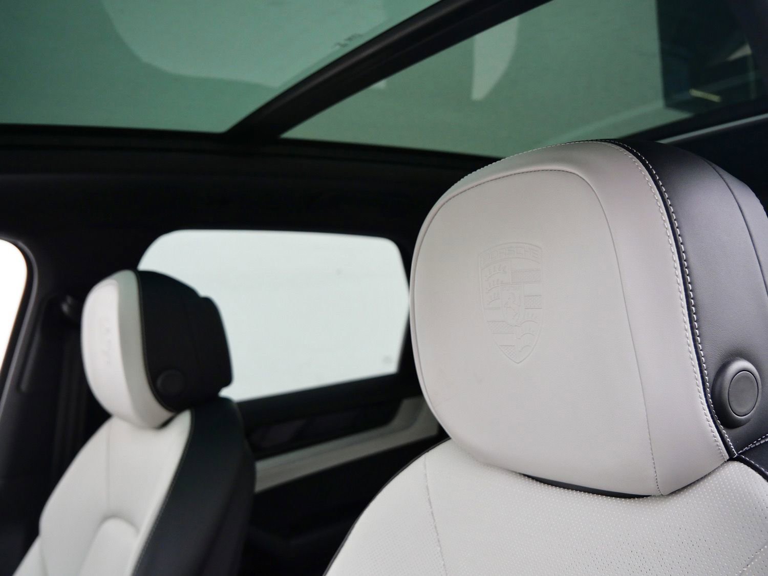 Used 2025 Porsche Cayenne S image 15