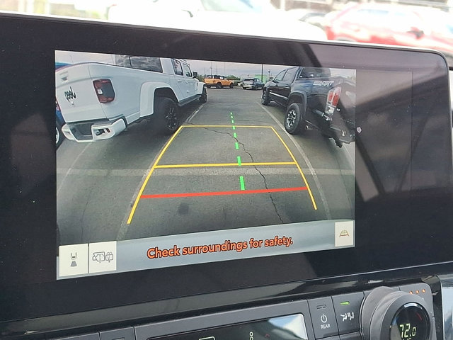 Used 2024 Toyota Grand Highlander XLE AWD/4WD image 16