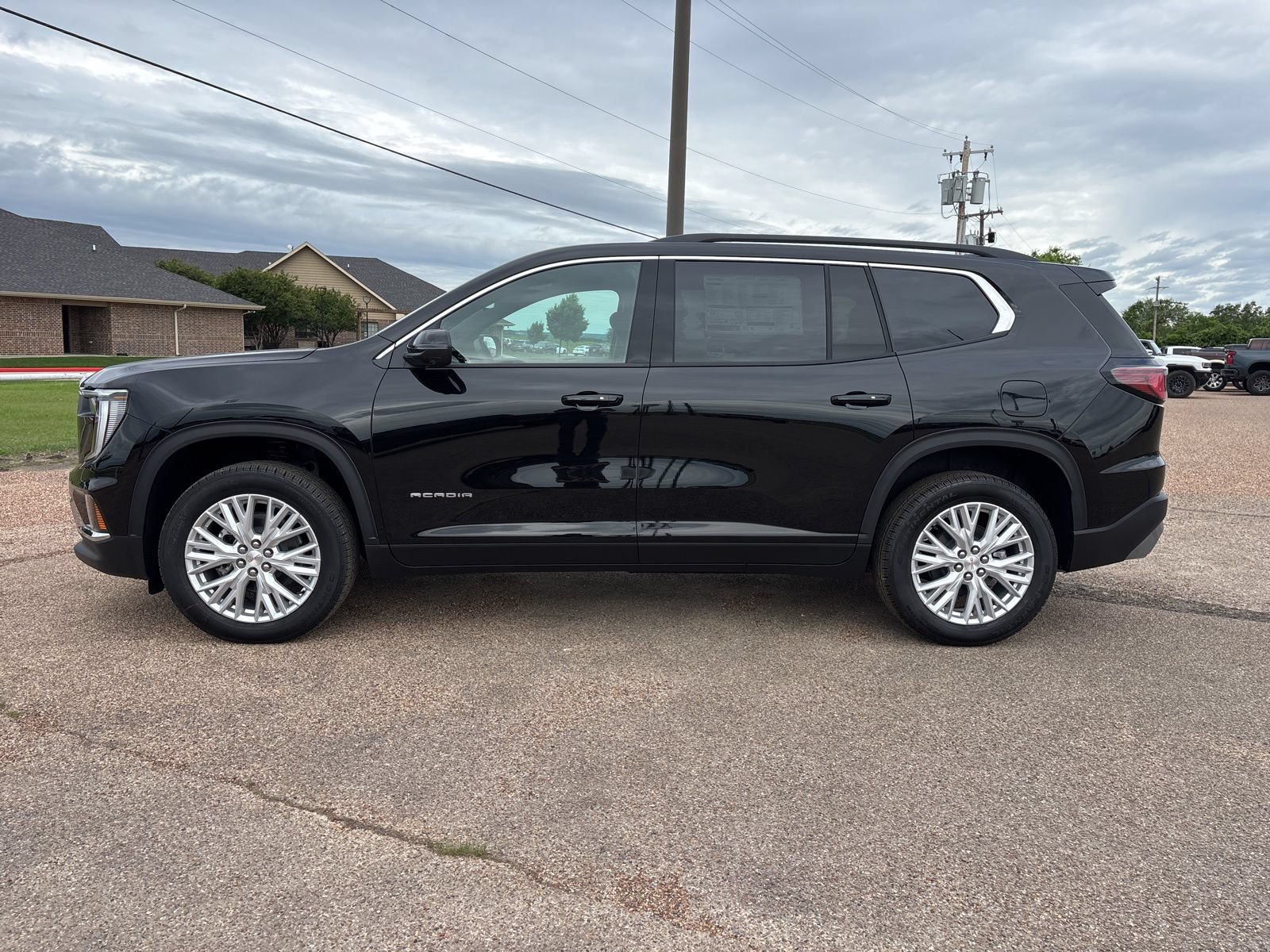 New 2026 GMC Acadia Elevation w/ Elevation Premium Package FWD image 2