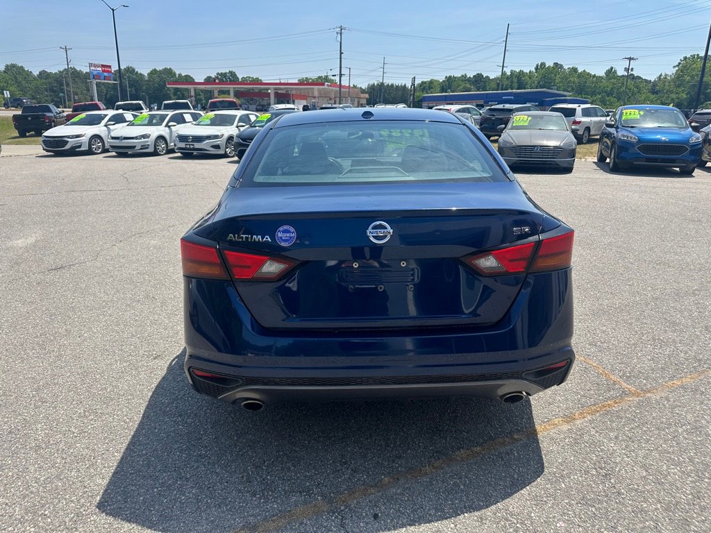 Used 2019 Nissan Altima 2.5 SR FWD image 4