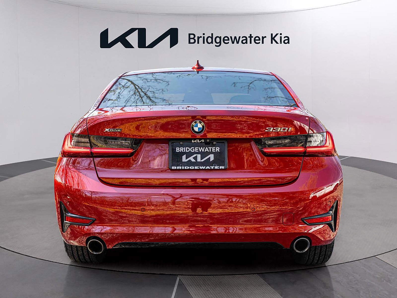 Used 2019 BMW 330i xDrive Sedan w/ Convenience Package image 6