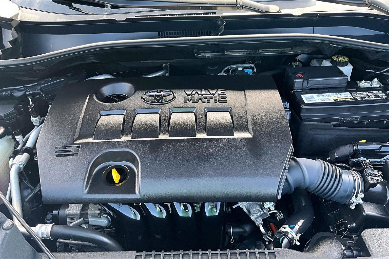 Used 2022 Toyota C-HR XLE FWD image 9