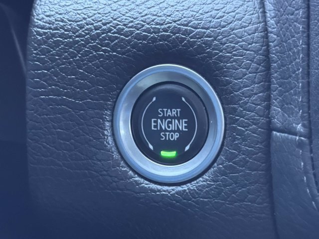Used 2022 GMC Yukon XL Denali RWD image 29