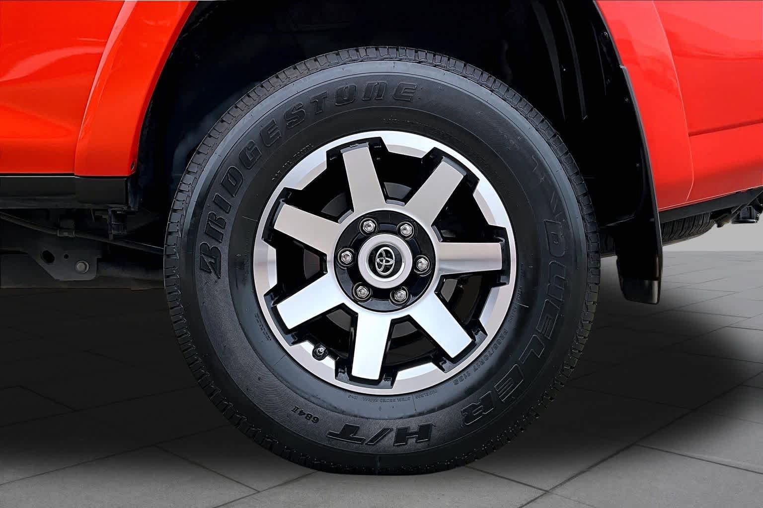 Used 2024 Toyota 4Runner TRD Off-Road Premium w/ Off Road Premium Plus Package image 11
