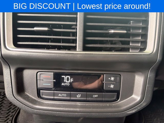 Used 2024 Volkswagen Atlas Peak Edition SE AWD/4WD image 24