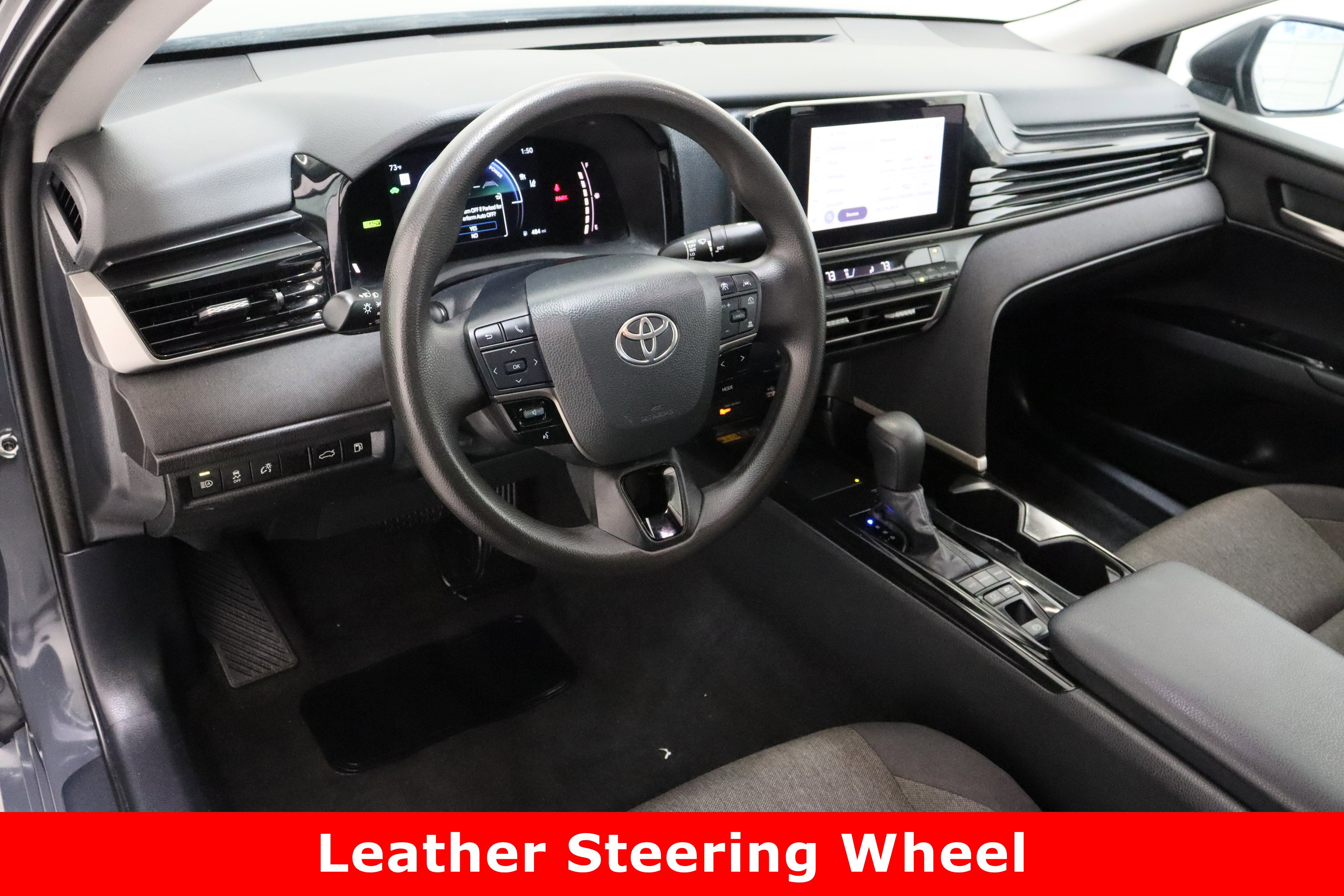 Used 2025 Toyota Camry LE FWD image 13
