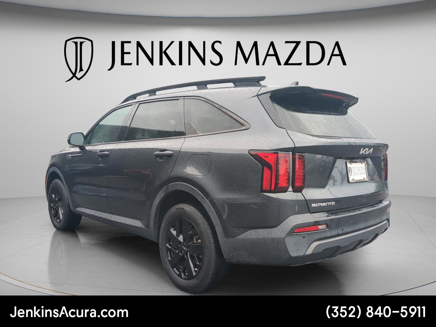 Used 2023 Kia Sorento S image 5