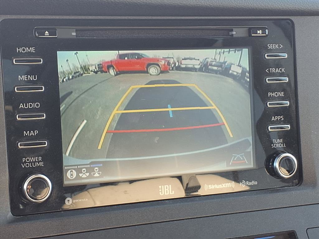 Used 2018 Toyota Sienna Limited Premium w/ Carpet Mat Package image 9