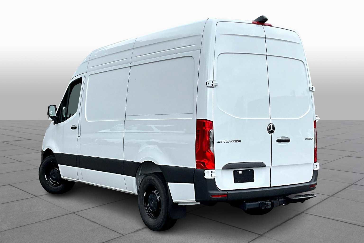 New 2025 Mercedes-Benz Sprinter 2500 image 3