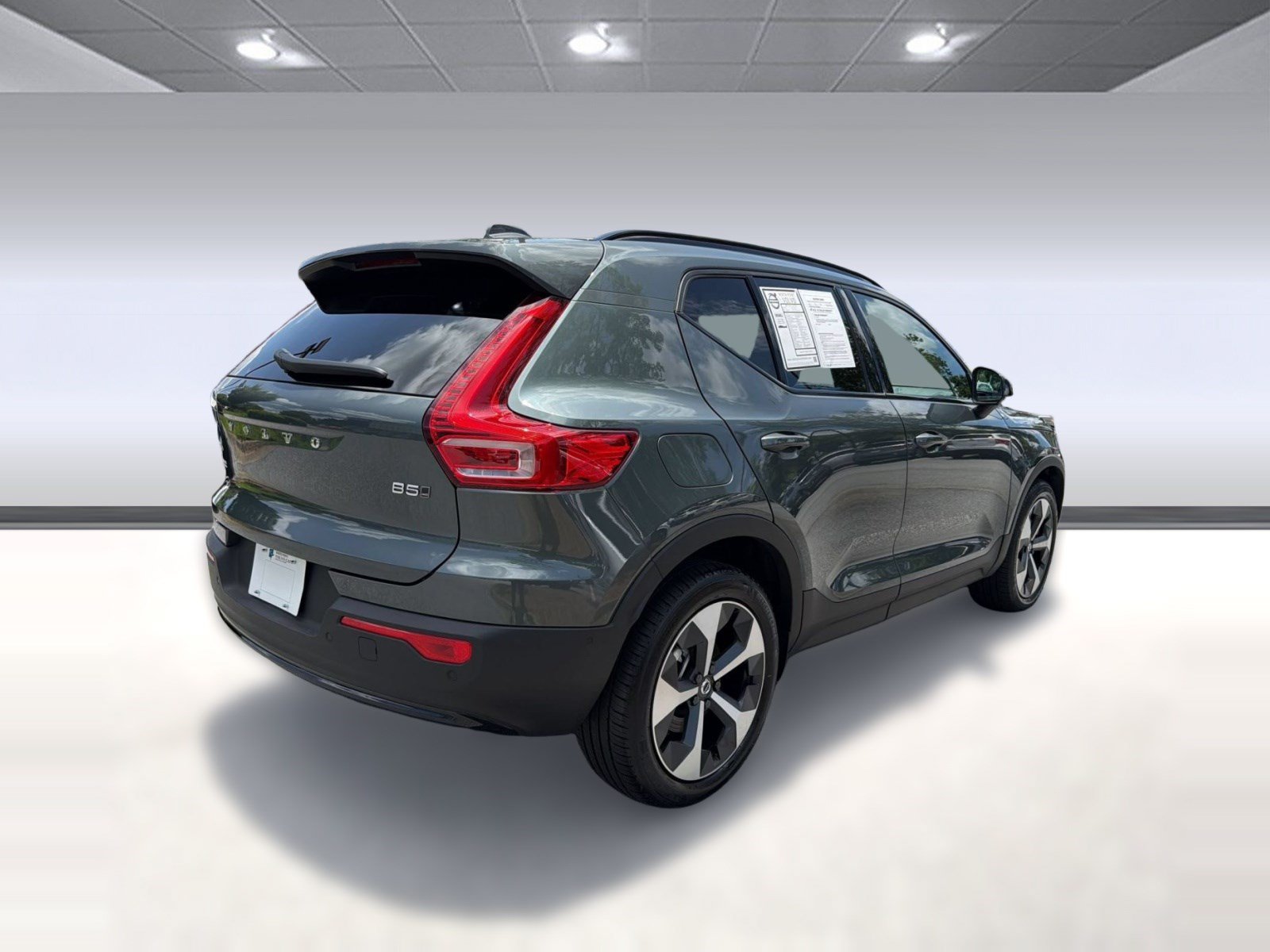 Certified 2026 Volvo XC40 B5 Plus AWD/4WD image 9
